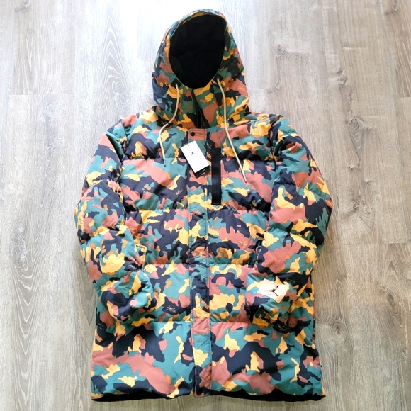 BRAND NEW Jordan Flight Heritage Camo Down Parka Men's Size: XL - Picture 2 of 12